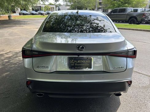 Used 2025 Lexus IS 300 w/ Comfort Package RWD image 3