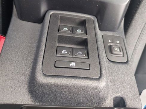 New 2025 Ford Bronco 4-Door image 21