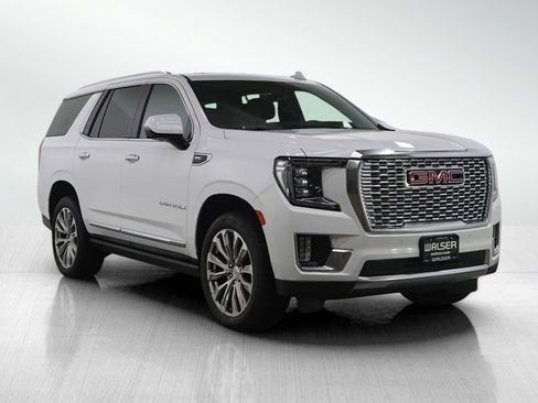 Used 2021 GMC Yukon Denali w/ Denali Premium Package image 7