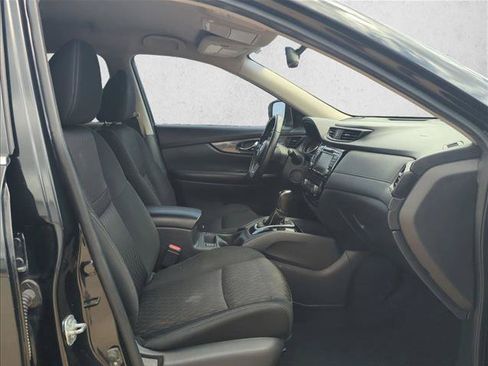 Used 2018 Nissan Rogue SV FWD image 20
