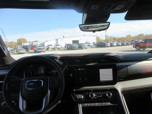 New 2026 GMC Sierra 2500 Denali image 17