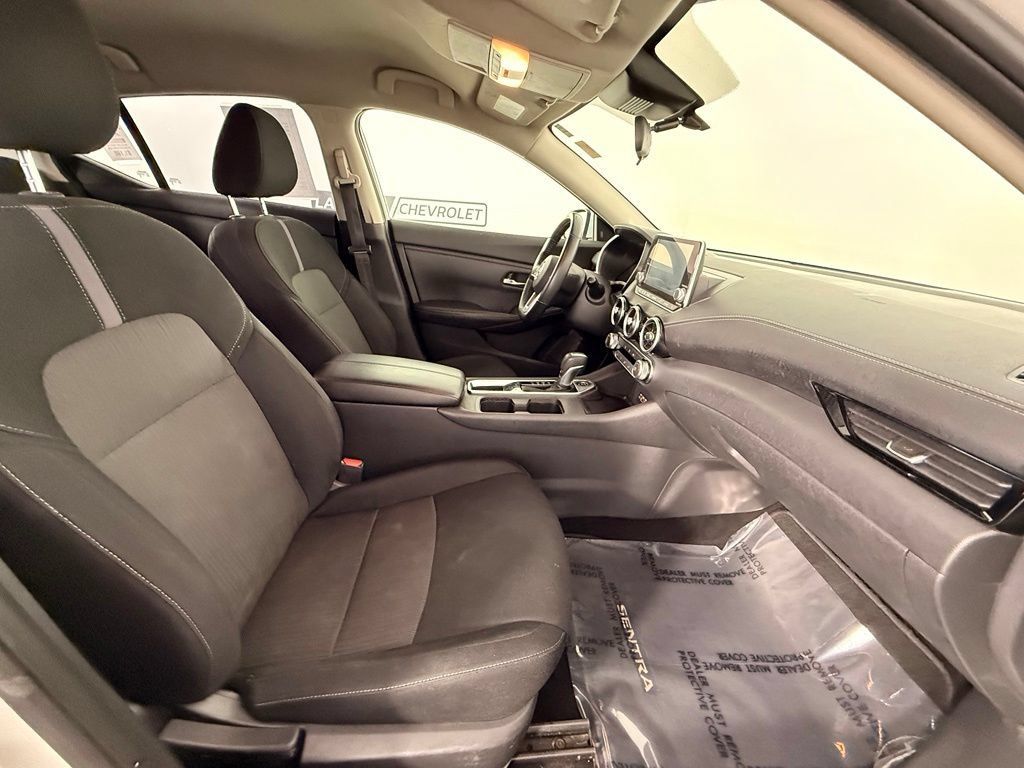 Used 2023 Nissan Sentra SV FWD image 20