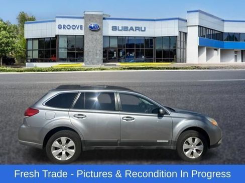 Used 2011 Subaru Outback 2.5i Limited w/ PWR Moonroof Pkg AWD/4WD image 7