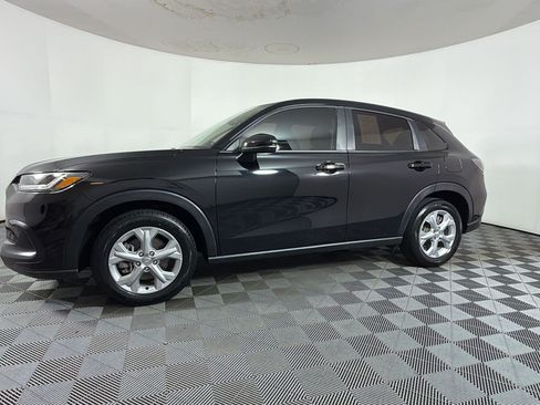 Used 2023 Honda HR-V LX image 17