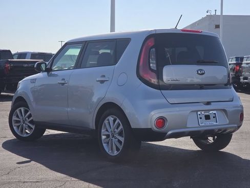 Used 2017 Kia Soul + FWD image 14