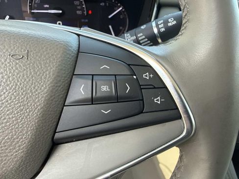 Used 2017 Cadillac XT5 Luxury w/ Driver Awareness Package image 29