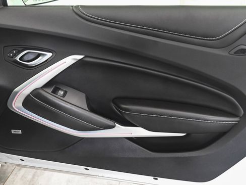 Used 2023 Chevrolet Camaro SS image 11