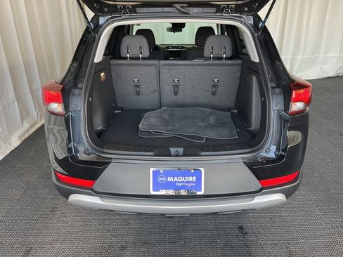 Used 2023 Chevrolet TrailBlazer LT FWD image 22