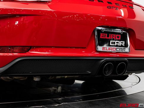 Used 2018 Porsche 911 GT3 RWD image 21