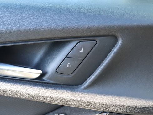 Used 2025 Chevrolet Equinox LT w/ Convenience Package II image 15