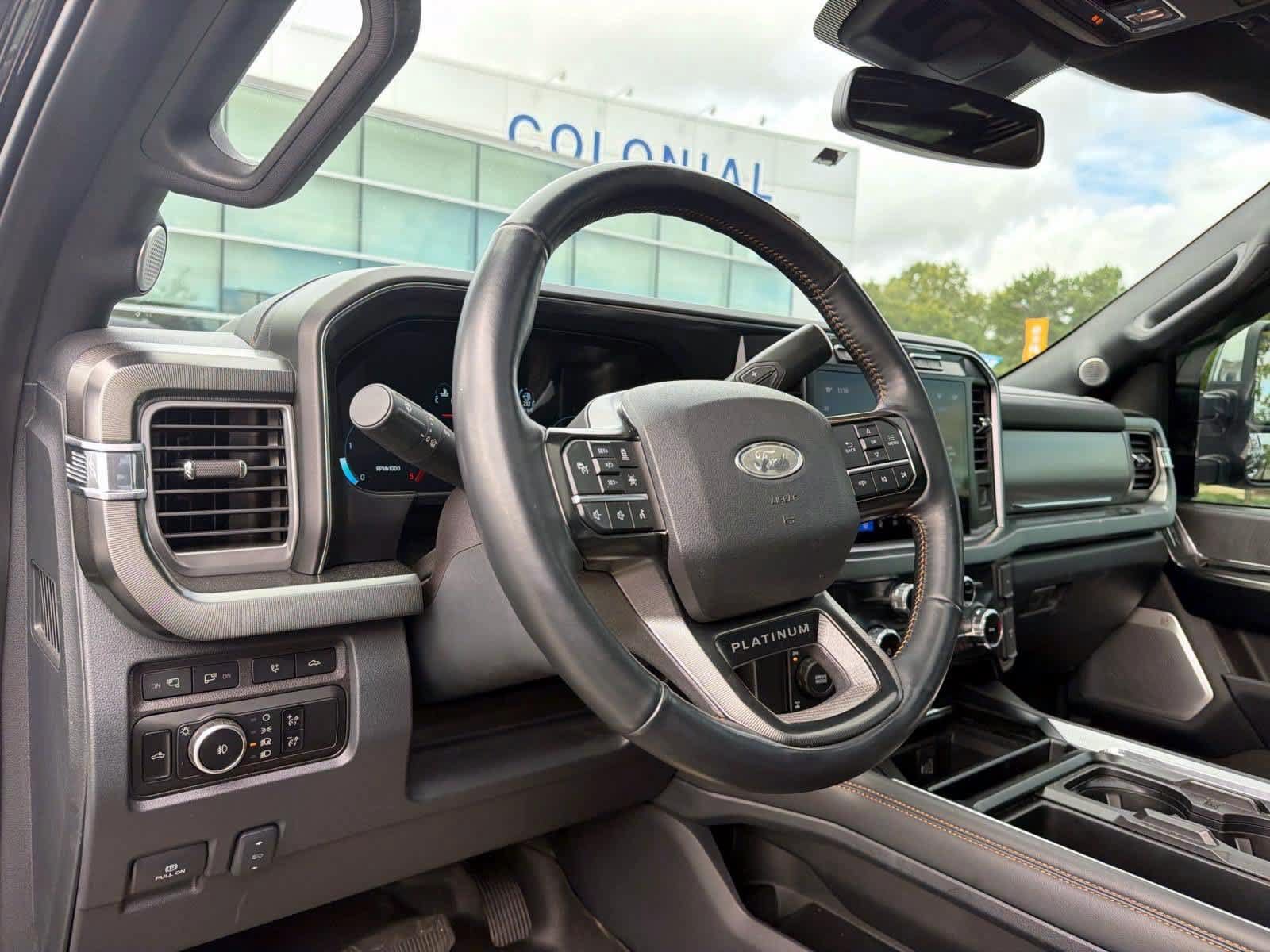 Used 2024 Ford F350 Platinum w/ FX4 Off-Road Package AWD/4WD image 17