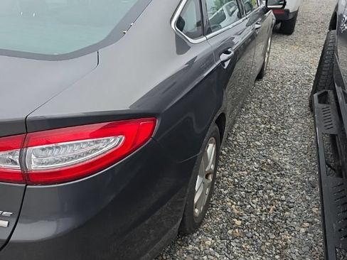 Used 2016 Ford Fusion SE w/ Equipment Group 202A FWD image 6