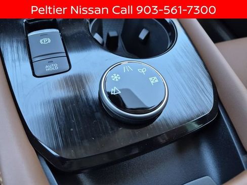 New 2026 Nissan Rogue Platinum w/ Tech Package AWD/4WD image 26