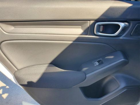 Used 2024 Honda Civic Sport image 13
