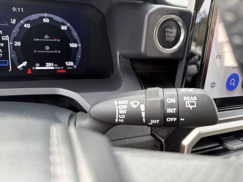 Used 2025 Toyota 4Runner Limited image 29