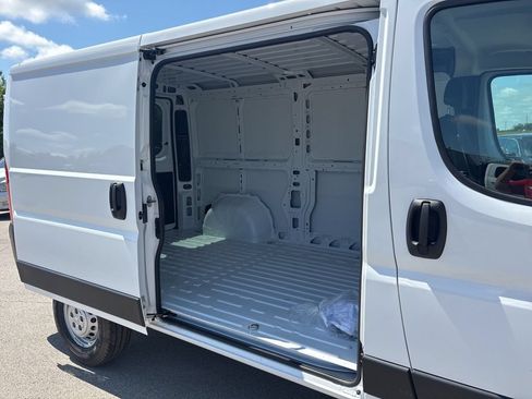 New 2026 RAM ProMaster 1500 w/ Cold Weather Group FWD image 35