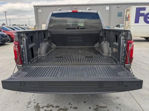 Used 2024 Ford F150 XLT AWD/4WD image 12