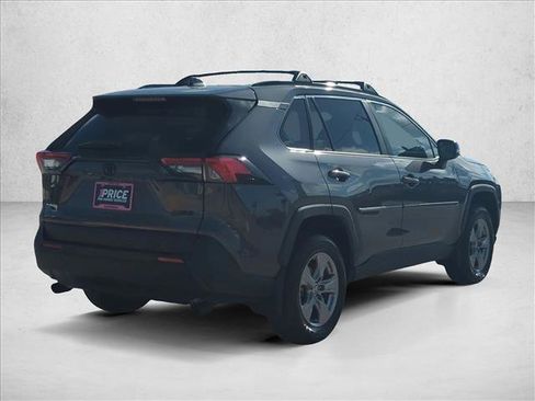 Used 2025 Toyota RAV4 XLE w/ Convenience Package image 5