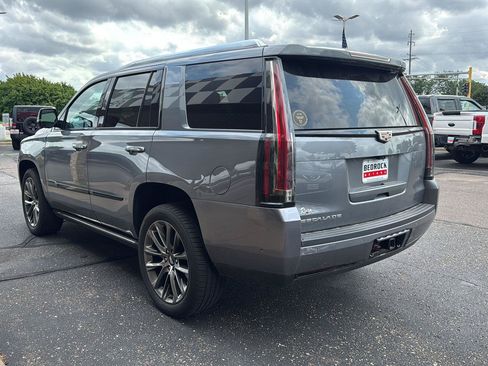Used 2019 Cadillac Escalade Platinum w/ Escalade Sport Edition AWD/4WD image 2