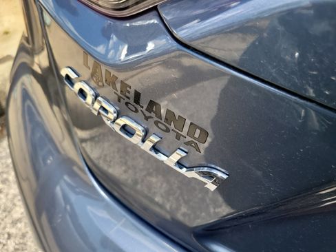 Used 2025 Toyota Corolla LE FWD image 11