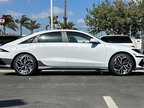 New 2025 Hyundai Ioniq 6 SEL image 3