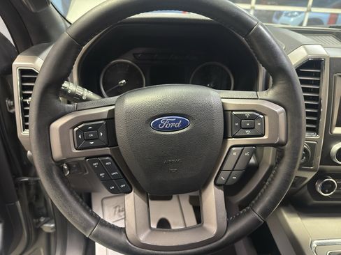 Used 2019 Ford Expedition Max XLT image 16