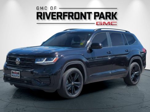 Used 2023 Volkswagen Atlas SEL R-Line AWD/4WD image 7