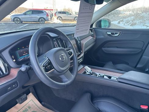 Certified 2024 Volvo XC60 T8 Ultimate w/ Protection Package Premier image 20