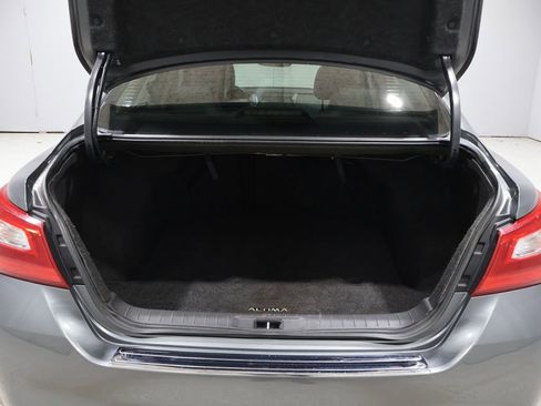 Used 2017 Nissan Altima 2.5 SL w/ 2.5 Technology Package image 21