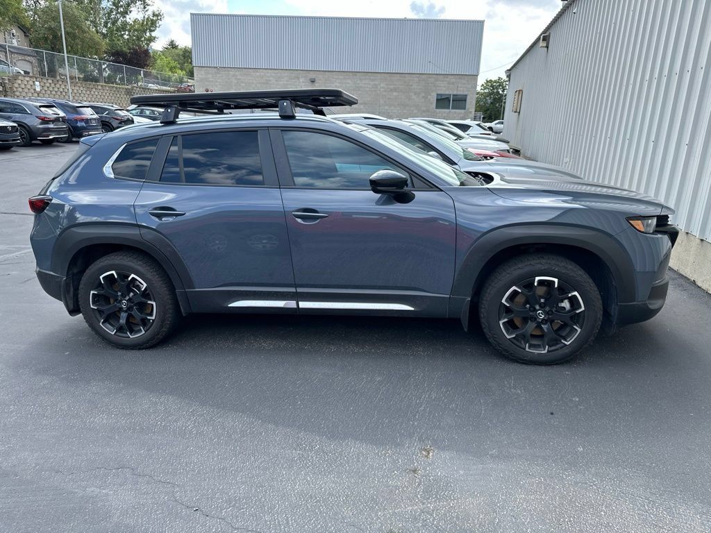 Used 2024 MAZDA CX-50 Meridian Edition w/ Apex Package AWD/4WD image 3