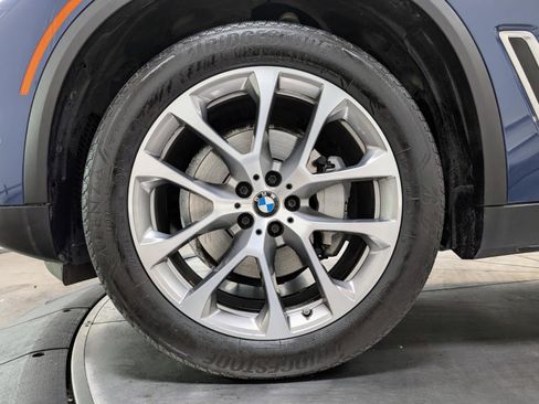 Used 2019 BMW X5 xDrive40i w/ Premium Package AWD/4WD image 12