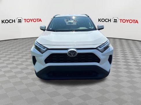 Certified 2022 Toyota RAV4 XLE AWD/4WD image 2