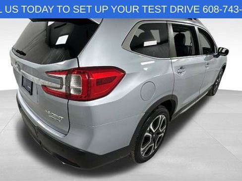 Certified 2023 Subaru Ascent Limited w/ Technology Package image 3