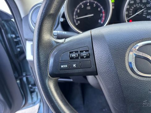 Used 2013 MAZDA MAZDA3 i SV image 17