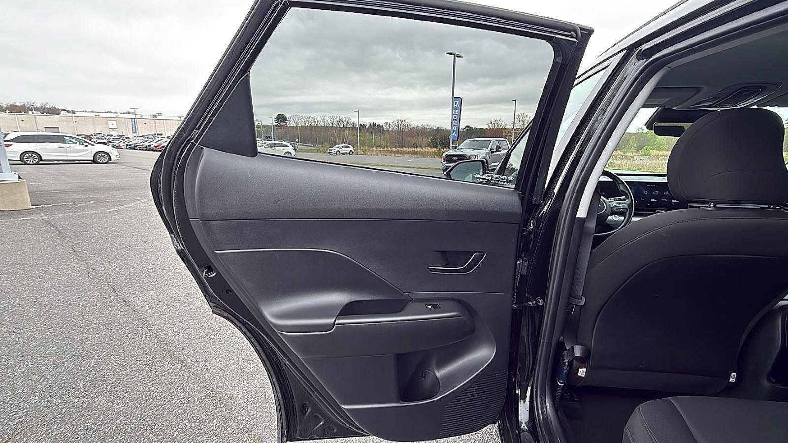 Used 2024 Hyundai Kona SEL FWD image 22