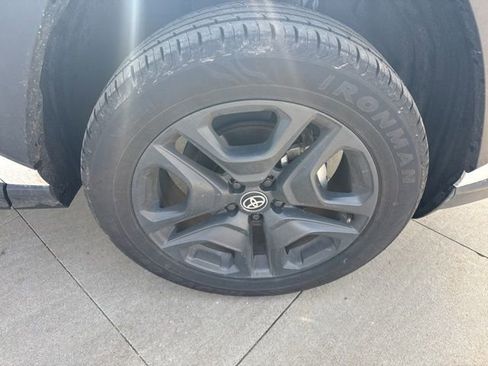 Used 2024 Toyota RAV4 Adventure image 9