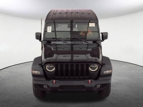 Used 2022 Jeep Wrangler Sport AWD/4WD image 2