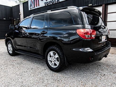 Used 2012 Toyota Sequoia SR5 image 8