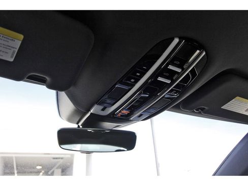 Used 2019 Porsche Panamera 4 image 11