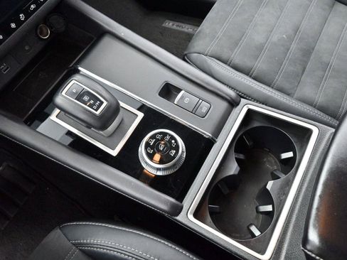 Used 2022 Mitsubishi Outlander SE image 25