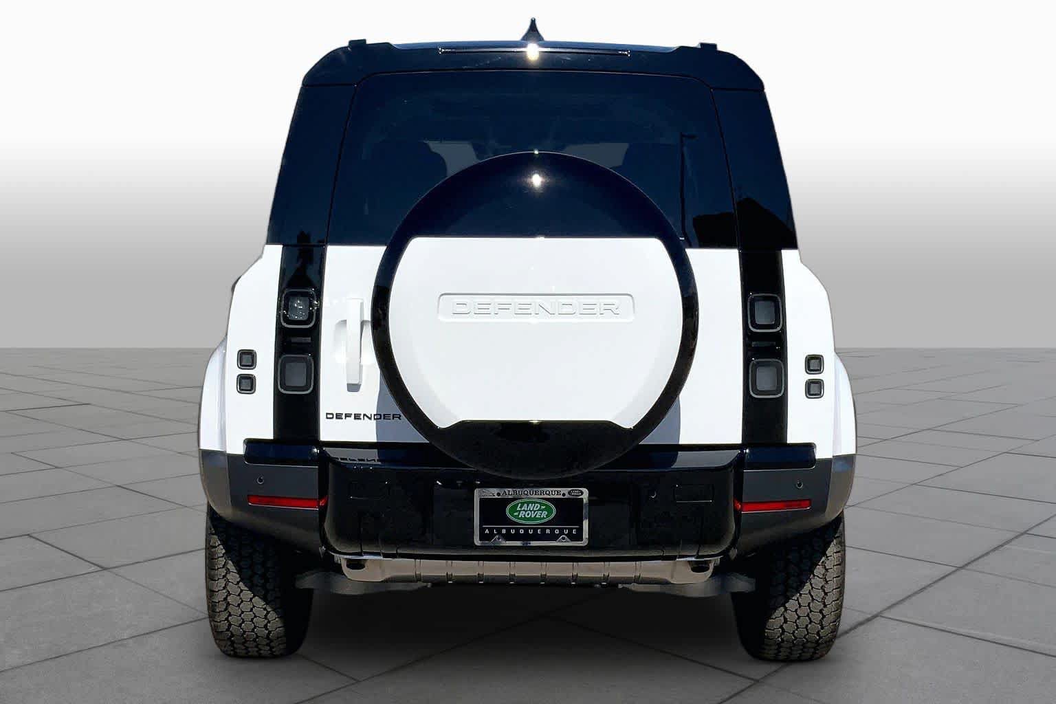 New 2026 Land Rover Defender 110 S AWD/4WD image 4