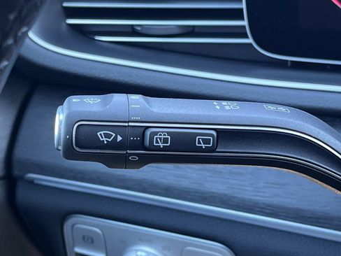 Used 2025 Mercedes-Benz GLE 350 4MATIC image 30