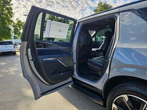 New 2026 Cadillac Escalade IQL Sport 2 image 18