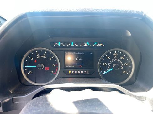 Used 2016 Ford F150 XLT w/ Equipment Group 302A Luxury AWD/4WD image 8