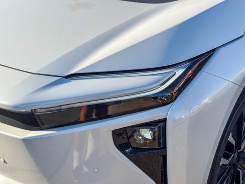 New 2026 Toyota bZ FWD image 9