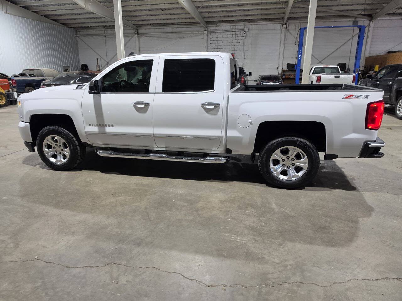 Used 2017 Chevrolet Silverado 1500 LTZ Z71 AWD/4WD image 7