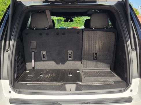Used 2023 Chevrolet Tahoe Z71 AWD/4WD image 8