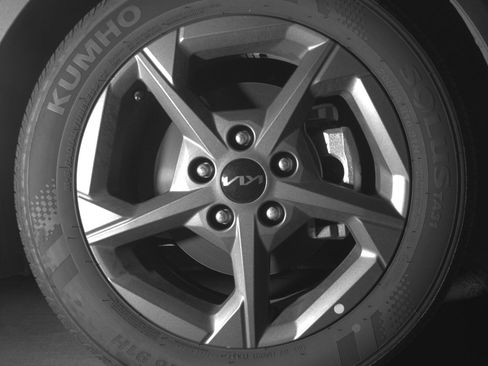 Used 2025 Kia K4 LXS image 13