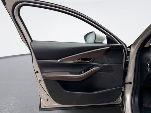 Used 2023 MAZDA CX-30 AWD 2.5 S w/ Premium Package image 9