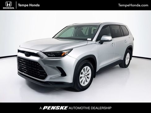 Used 2026 Toyota Grand Highlander FWD image 1